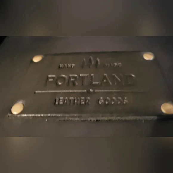 Portland Leather Goods Black Leather Tote Bag + Makeup Bag - Picture 2 of 16